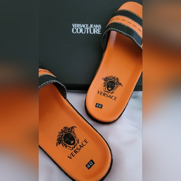 β¨οΈ H P β¨οΈVERSACE SLIDES βοΈ - Picture 4 of 14